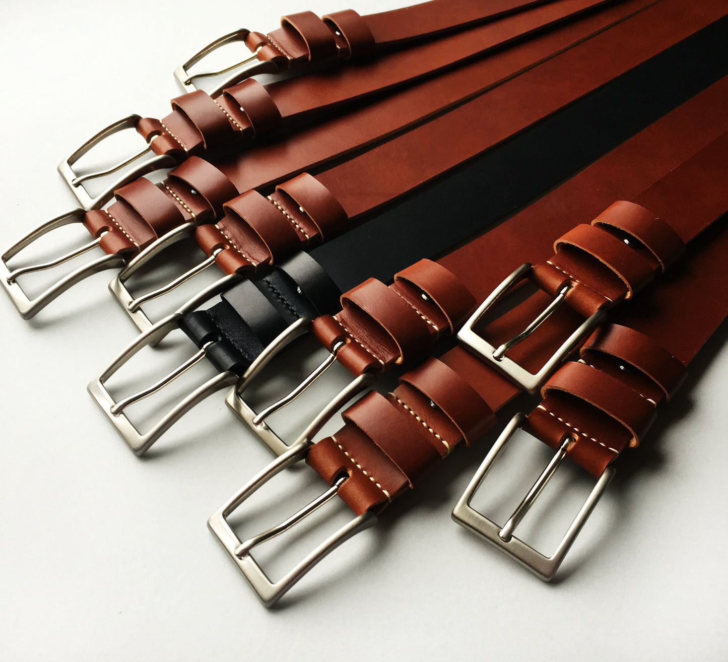 Best Man Belt Gift, Groomsmen Custom Belt, Wedding Leather Accessory, Monogrammed Belt, Personalized Gift Men