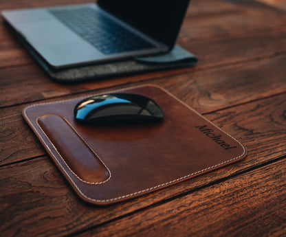 Personalized Top Grain Leather Mousepad with Wrist Rest, Hand Crafted Custom Computer Mousepad, Ergonomic Large Office Mousepad, Mouse Pads