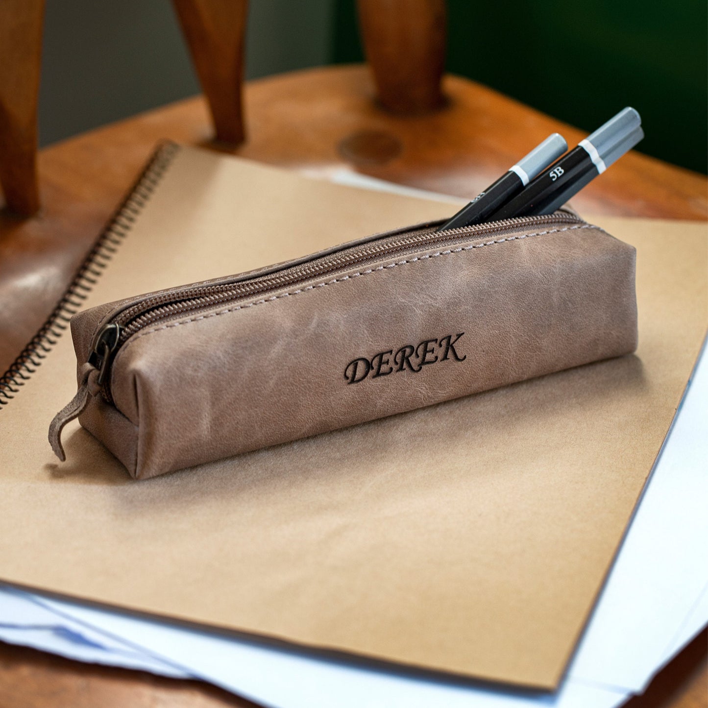 Personalized Pen Pouch Top Grain Leather, Hand Crafted Cosmetic Case, Pencil Pouch, High Quality Makeup Case, Custom Pencil Case with Zipper