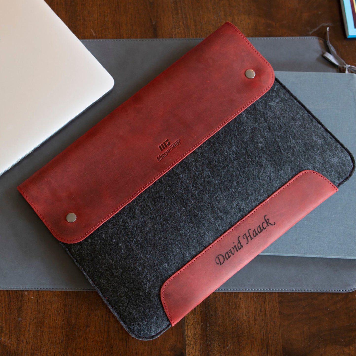 Personalized Leather MacBook Sleeve - Custom Laptop Case for Pro/Air 13/14/16 inch, iPad Pro 12.9 - Monogrammed Gift