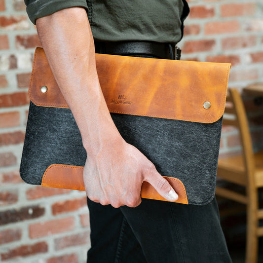 Personalized Leather MacBook Sleeve, Custom Laptop Case for MacBook Pro & Air, Monogrammed Tech Gift for Him, Fits 13 14 15 16 Inch