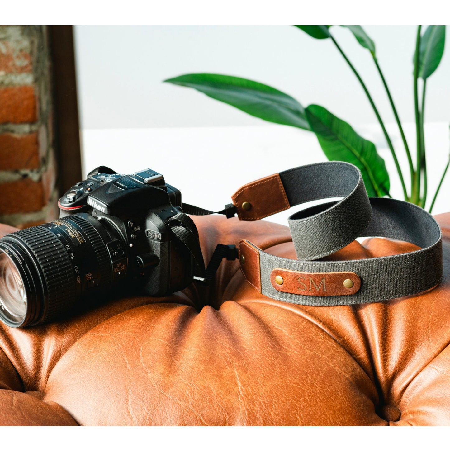 Canvas and Genuine Leather Adjustable Shoulder or Neck Strap Gift Strap for Photographers DSLR Camera Holder