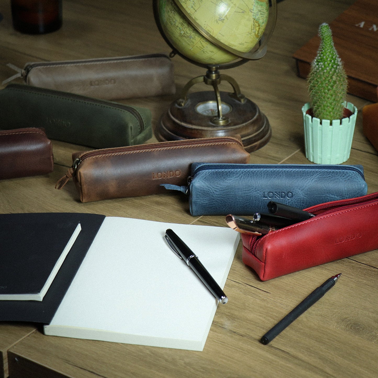 Personalized Makeup Bag Top Grain Leather, Hand Crafted Cosmetic Case, Pen Pouch, High Quality Makeup Case, Custom Pencil Case with Zipper