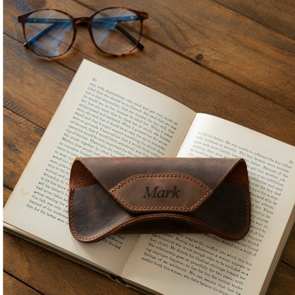 Personalized Glasses Case Top Grain Leather, Hand Crafted Eyeglasses Case, Glasses Cover with Magnetic Clasp, Magnetic Button Eyeglasses Bag