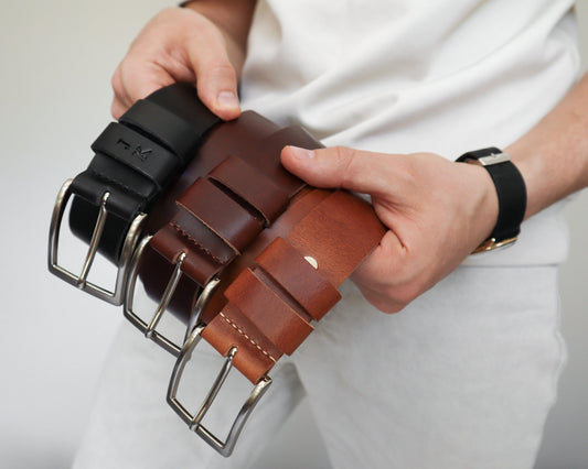 Rustic Groomsmen Belt, Custom Leather Belt for Groomsmen, Engraved Mens Belt, Brown Leather Accessory, Rustic Wedding Party Gift